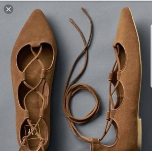 Gap camel  lace up suede flats